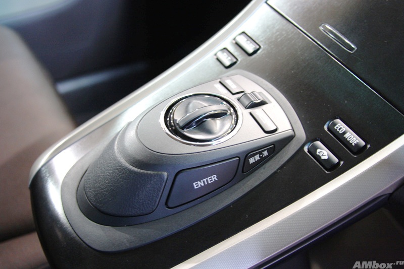 Toyota Sai 2010_4.JPG
